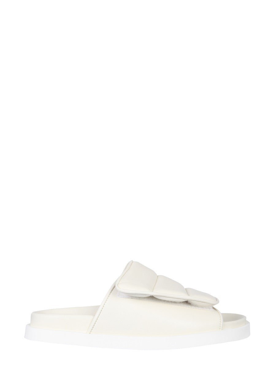 GIA 3 PUFFY SANDALS | Basement 88