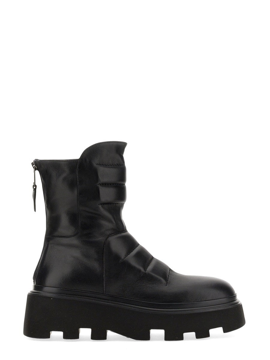 LEATHER BOOT | Basement 88