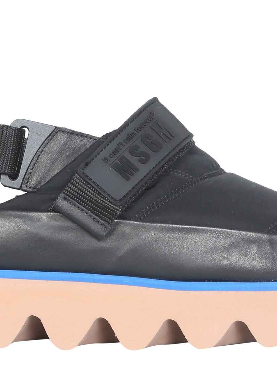 PUFFED SANDALS