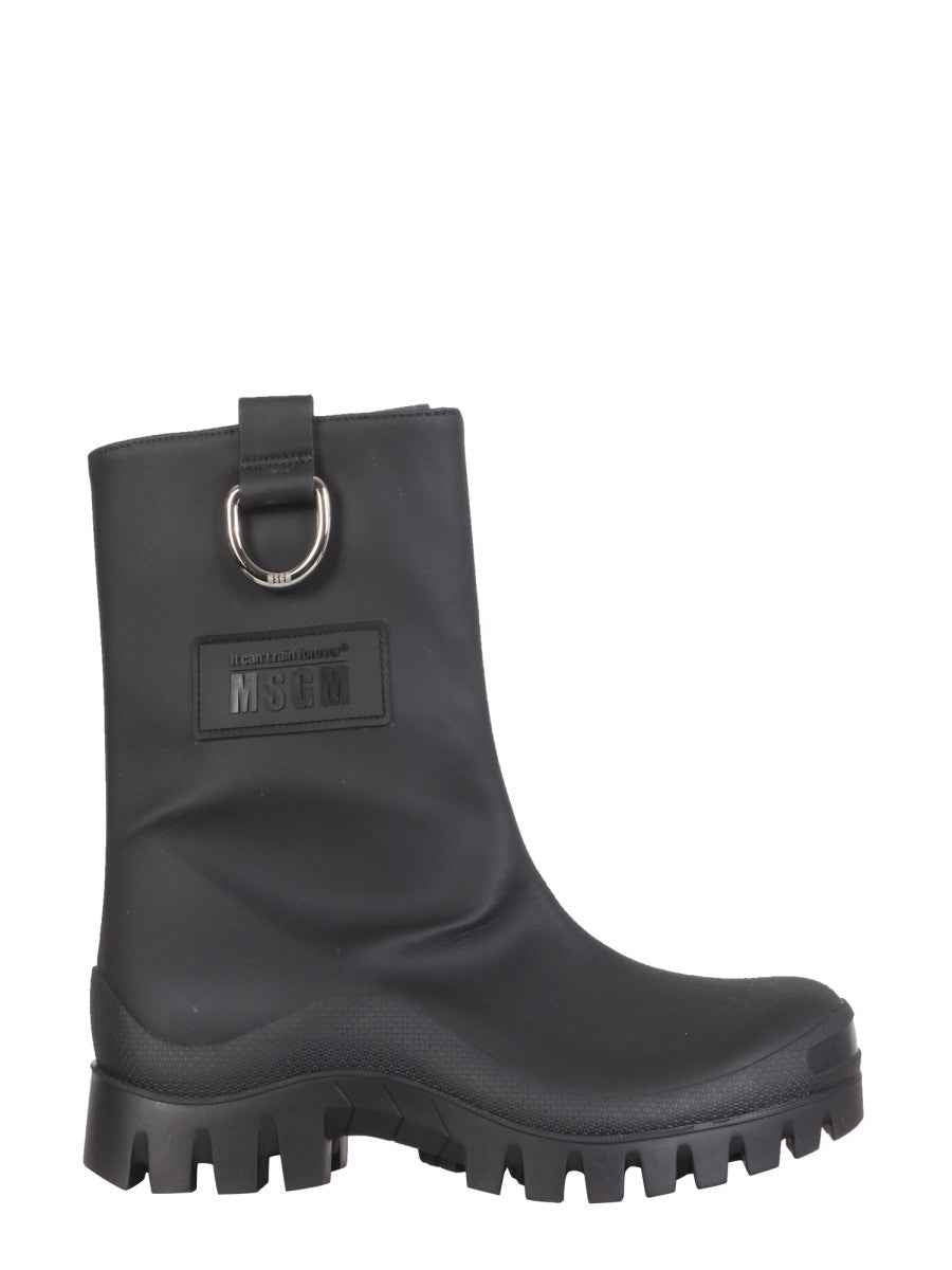 RAIN BOOTS
