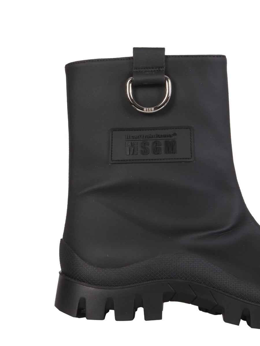 RAIN BOOTS