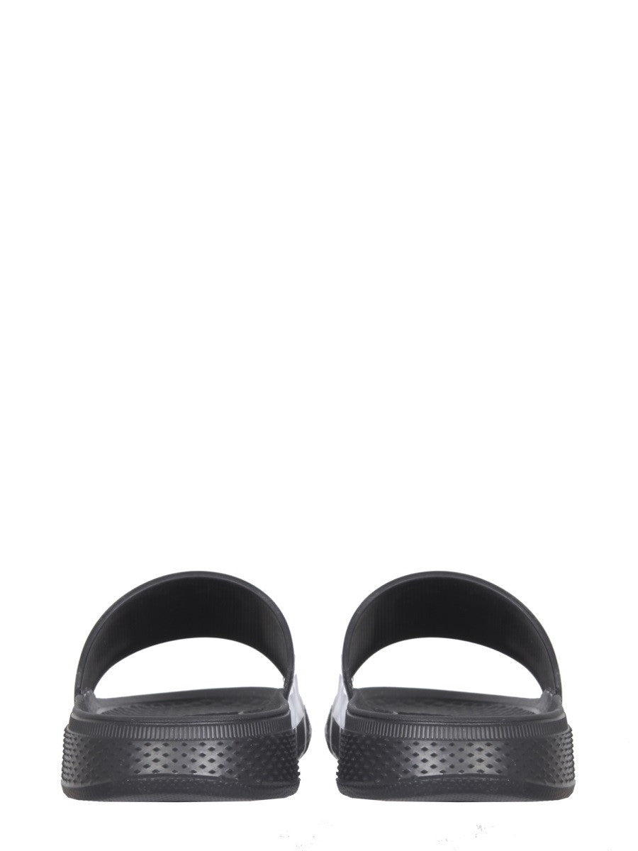 RUBBER SLIDE SANDALS | Basement 88