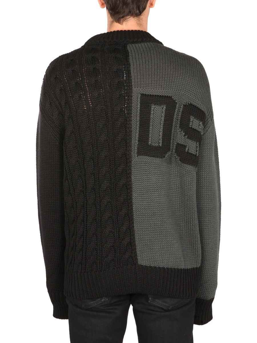 SWEATER WITH LOGO INLAY