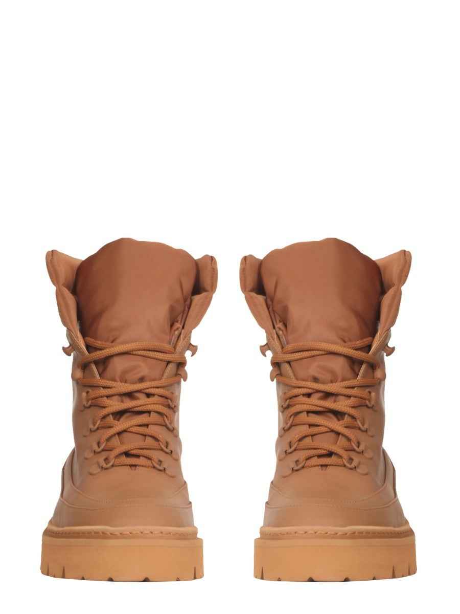 "TERRA" HIKING BOOTS