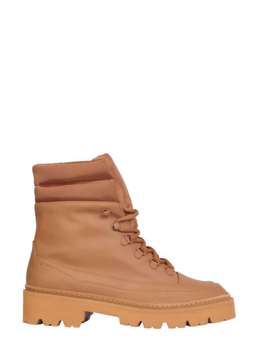 "TERRA" HIKING BOOTS