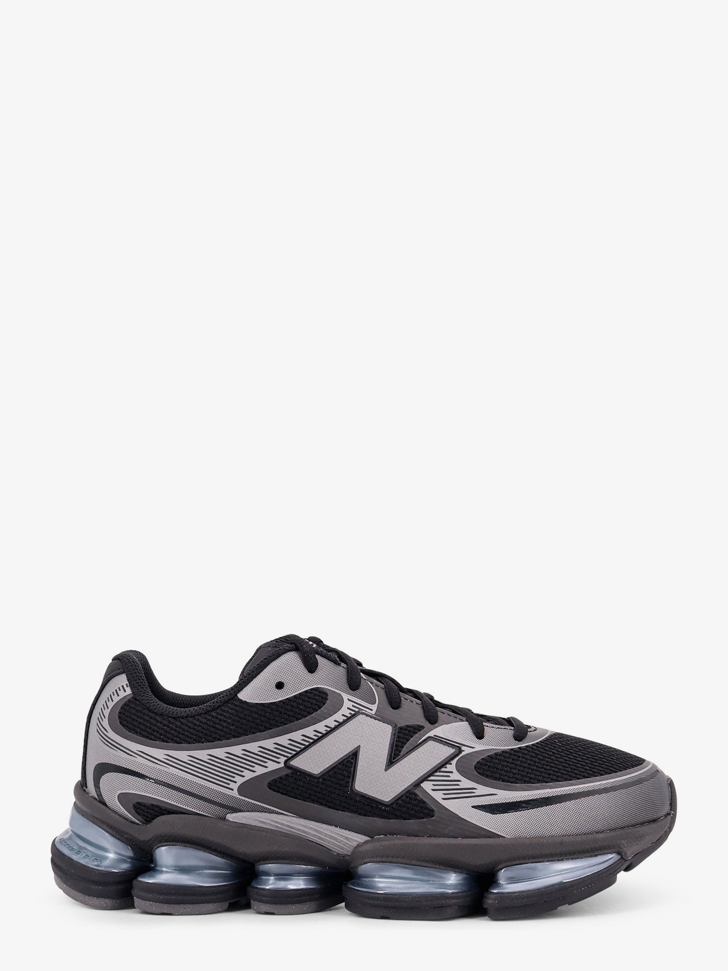 2000 mesh low-top sneakers