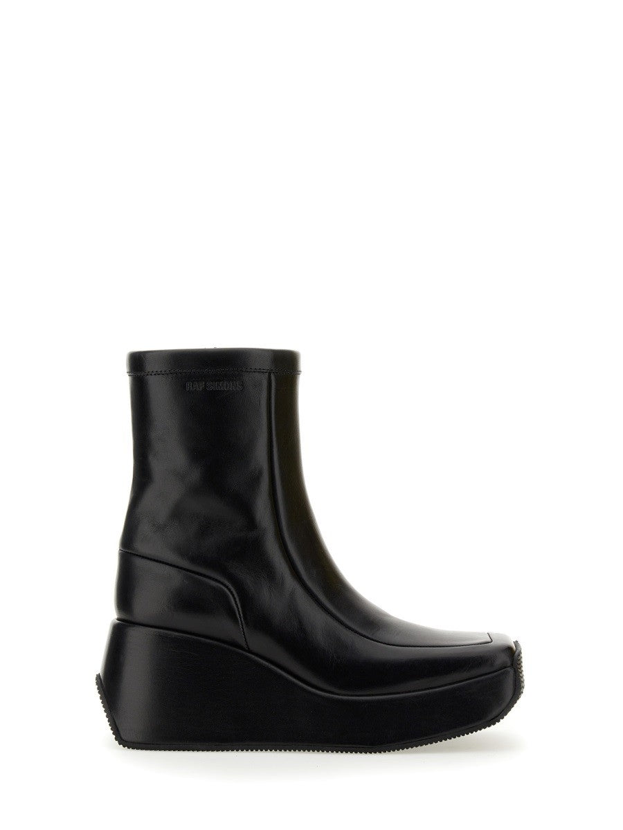 ANKLE BOOT WITH SQUARE TOE