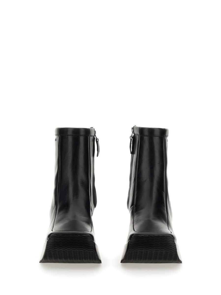 ANKLE BOOT WITH SQUARE TOE