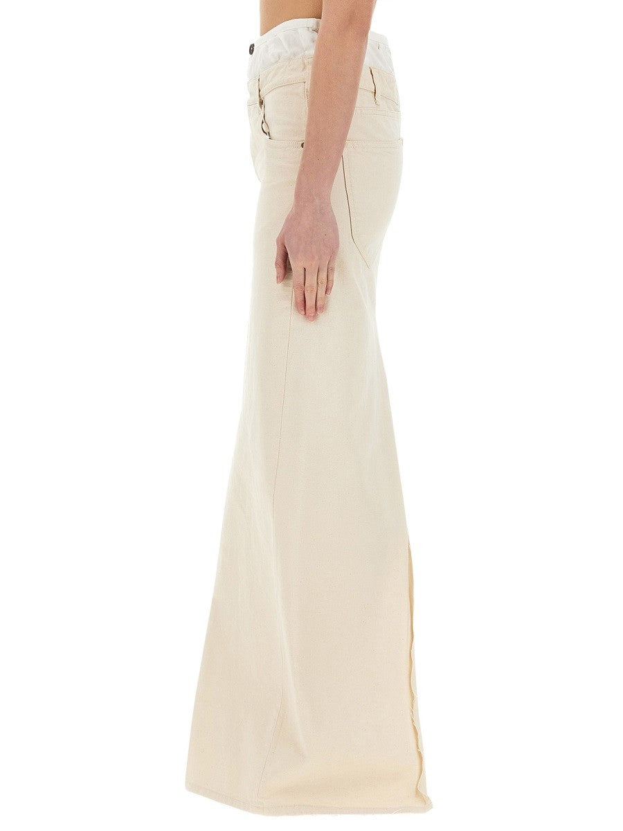 ANONYMITY OF THE LINING SKIRT