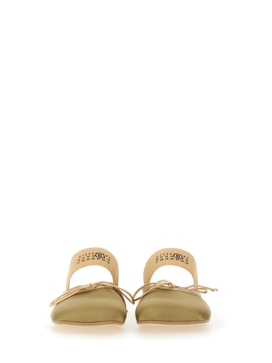 BALLERINA WITH LOGO