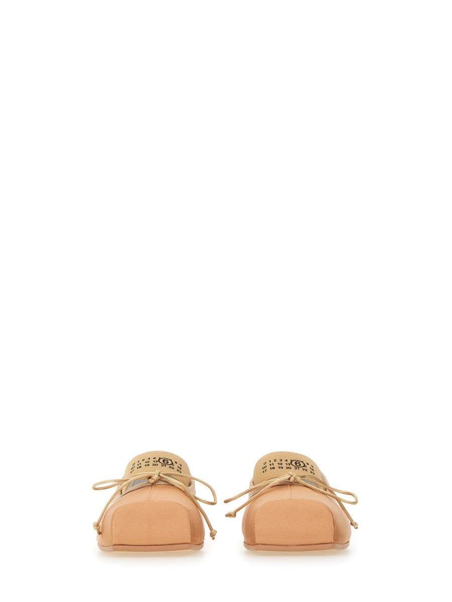 BALLERINA WITH LOGO