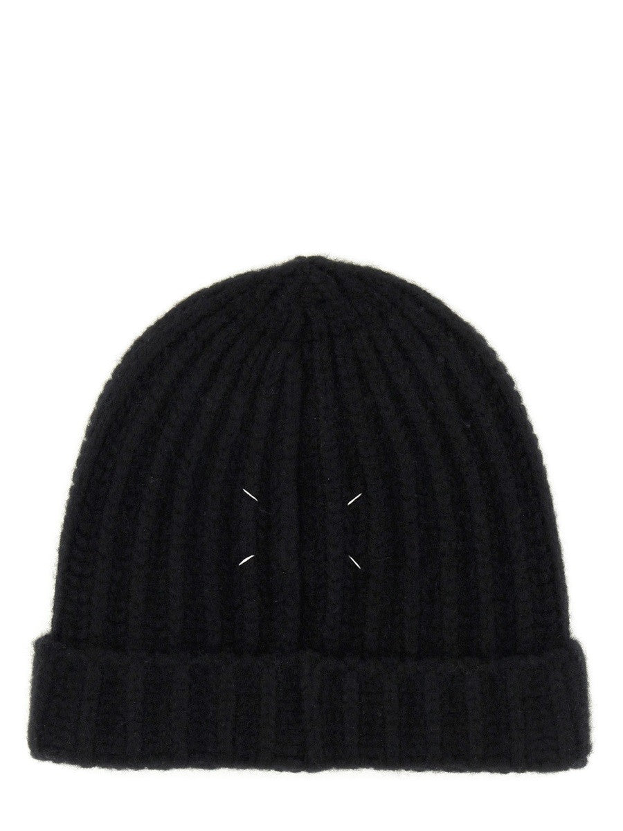 BEANIE HAT