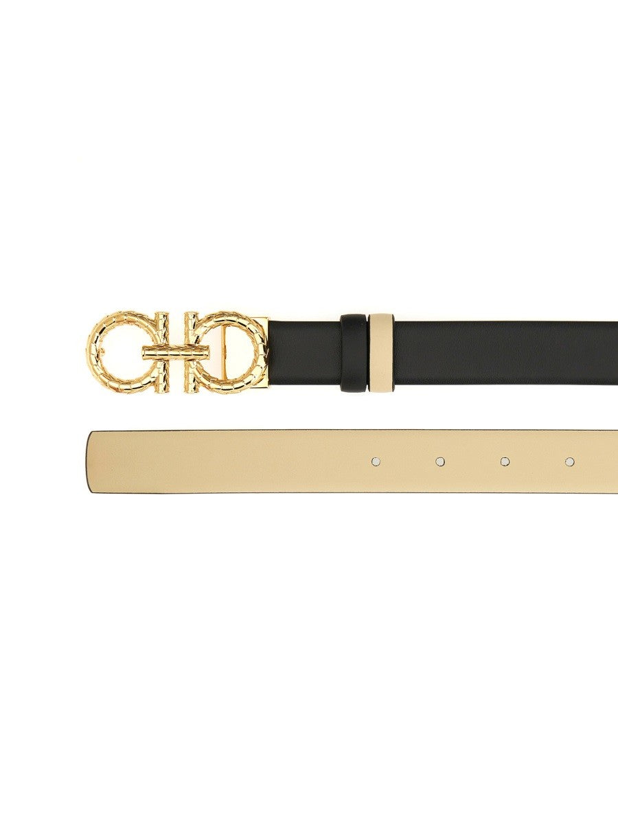 BELT WITH HOOKS
