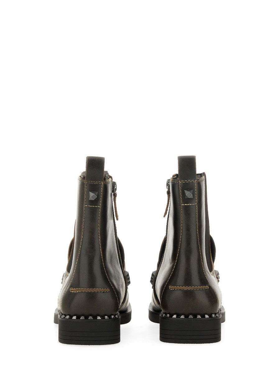 BOOT WINGS STUDS