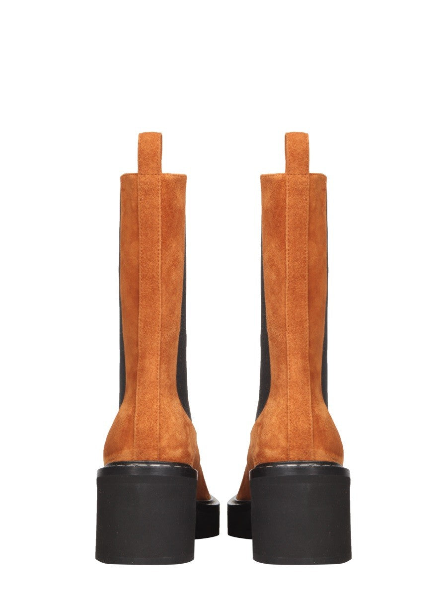 CALGARY BOOTS | Basement 88