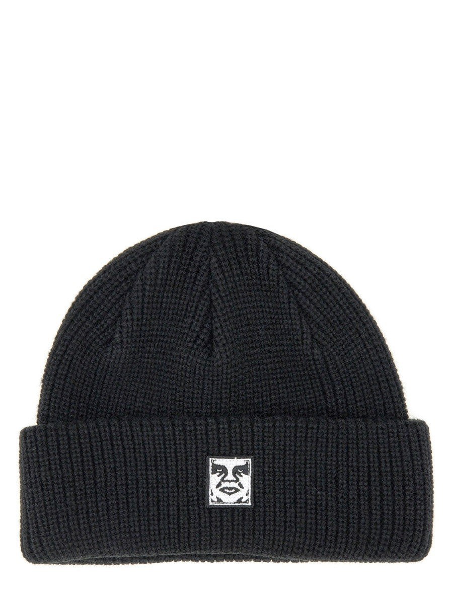 CASQUETTE AVEC PATCH LOGO