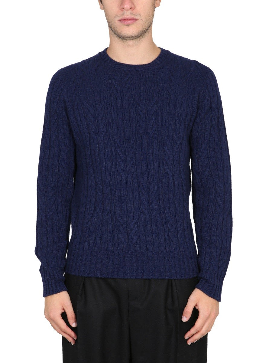 CASHMERE SWEATER