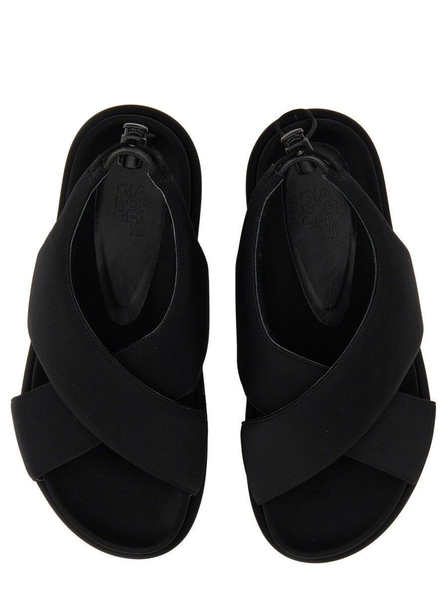 CHUNKY SANDAL.