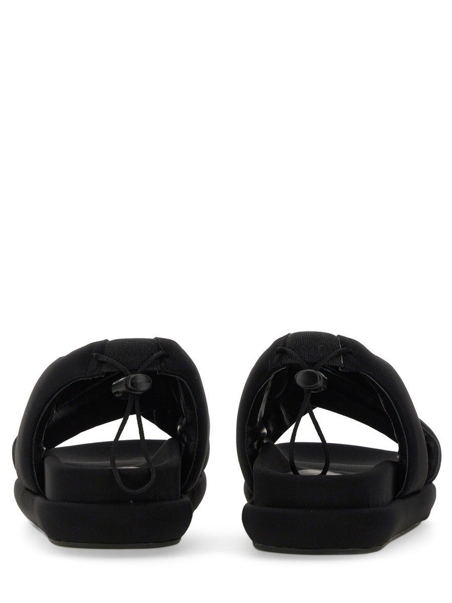 CHUNKY SANDAL.