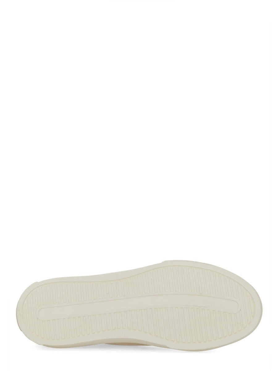 BASKETS CLOUD COURT