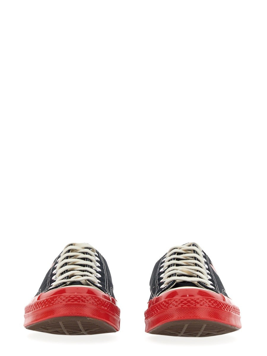 HEART PRINT SNEAKER