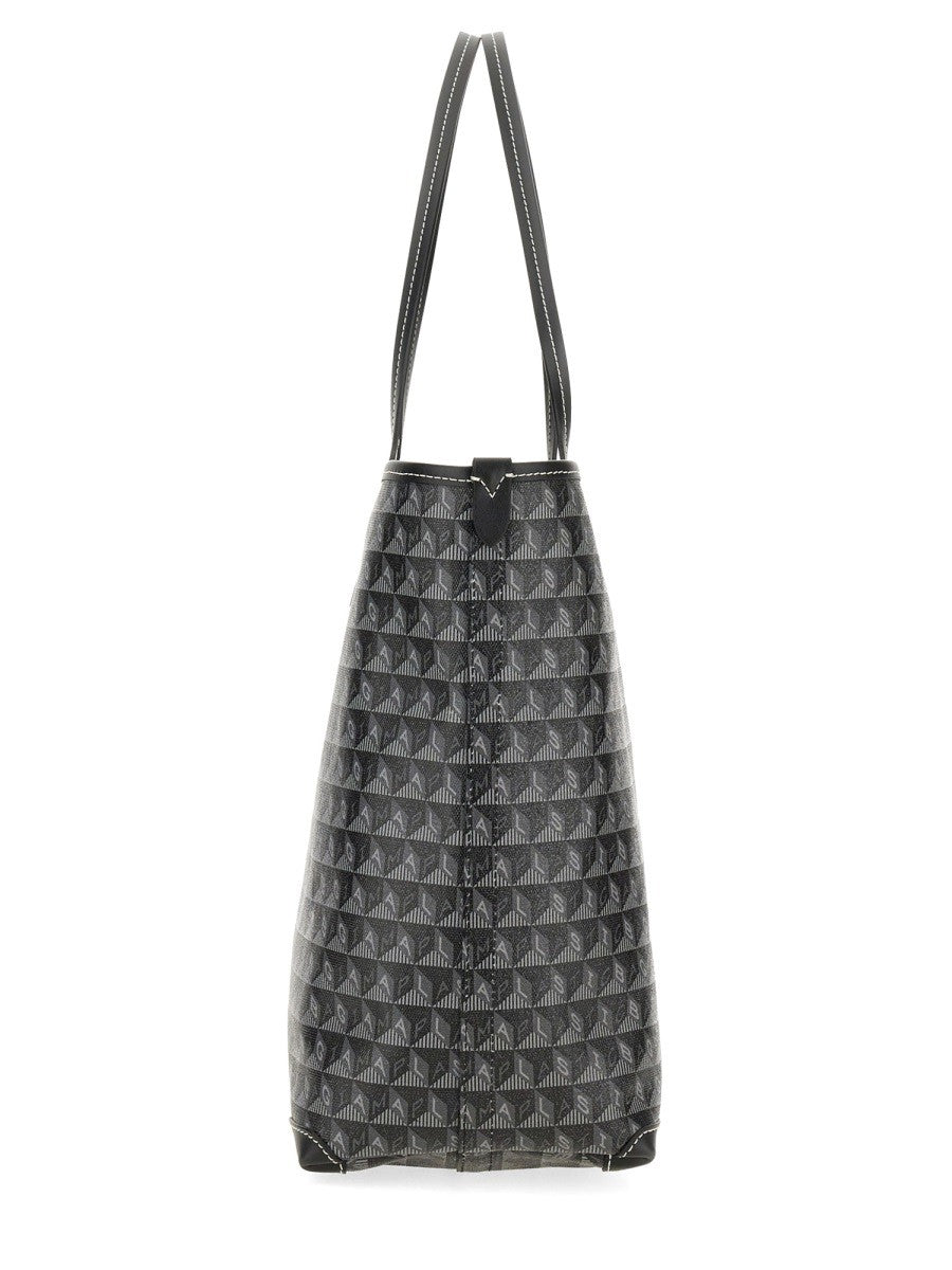JE SUIS UN SAC FOURRE-TOUT EN PLASTIQUE
