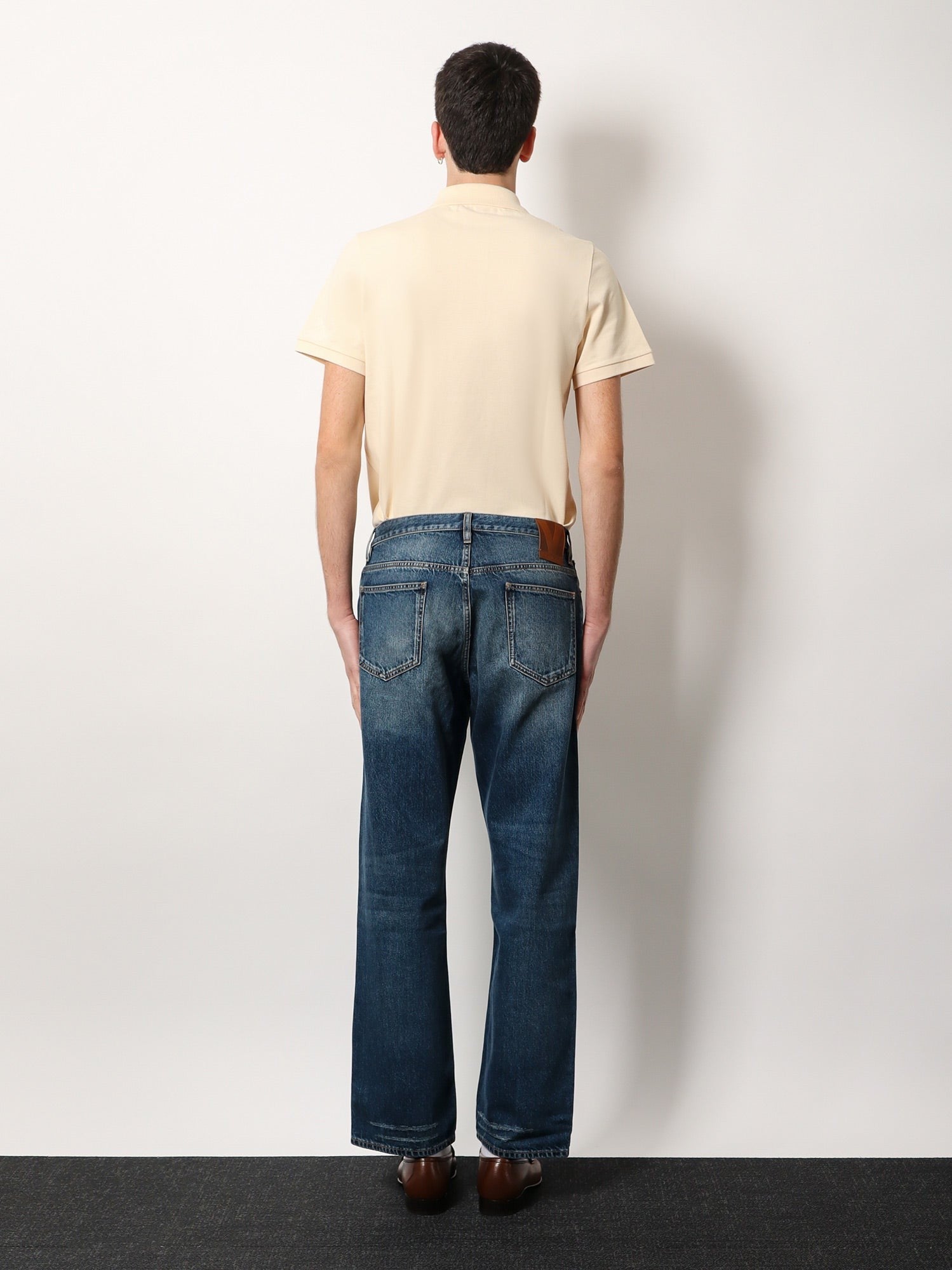Jeans con chez valentino tag