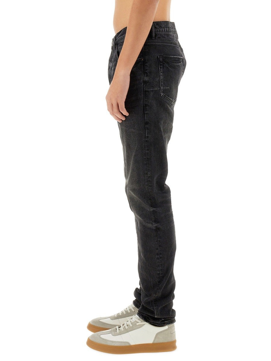 JEANS IN DENIM