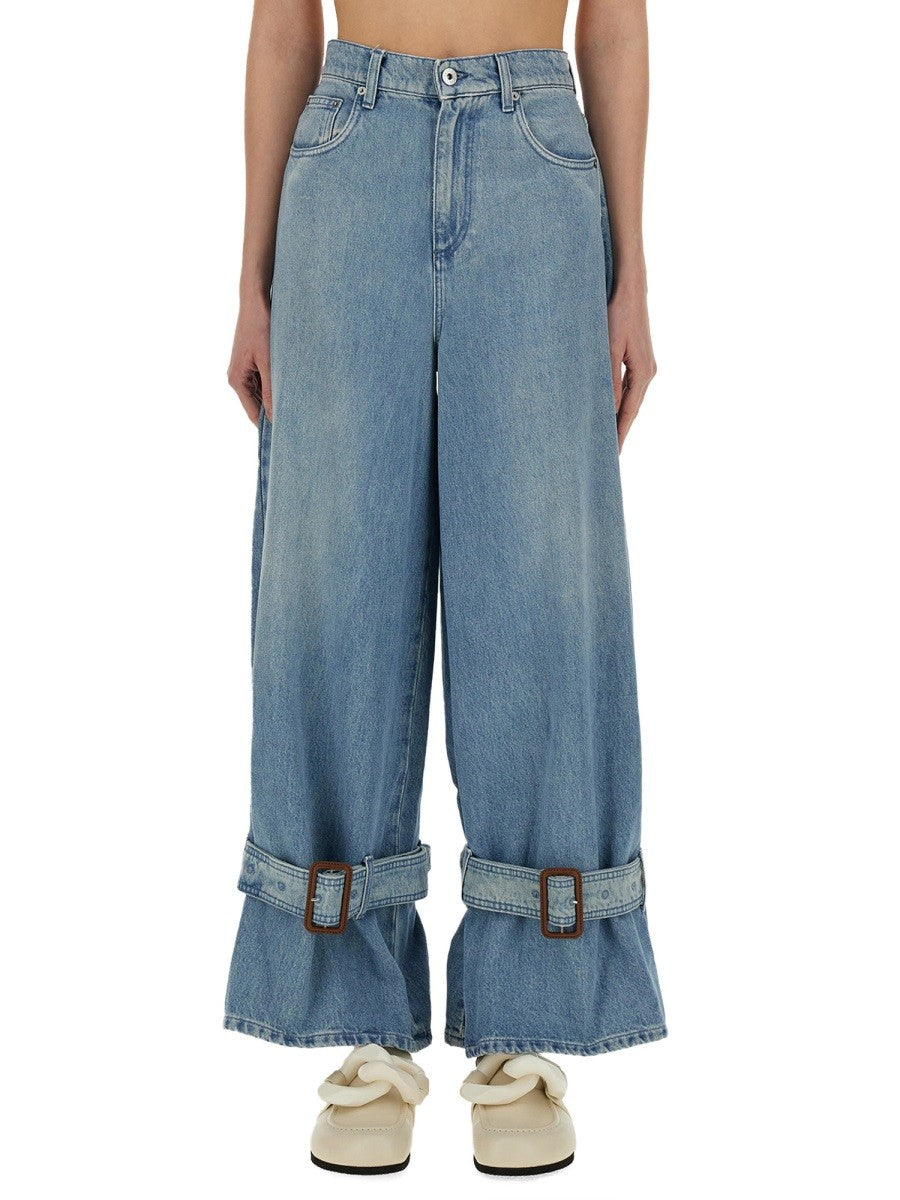 JEANS WITH BUCKLE