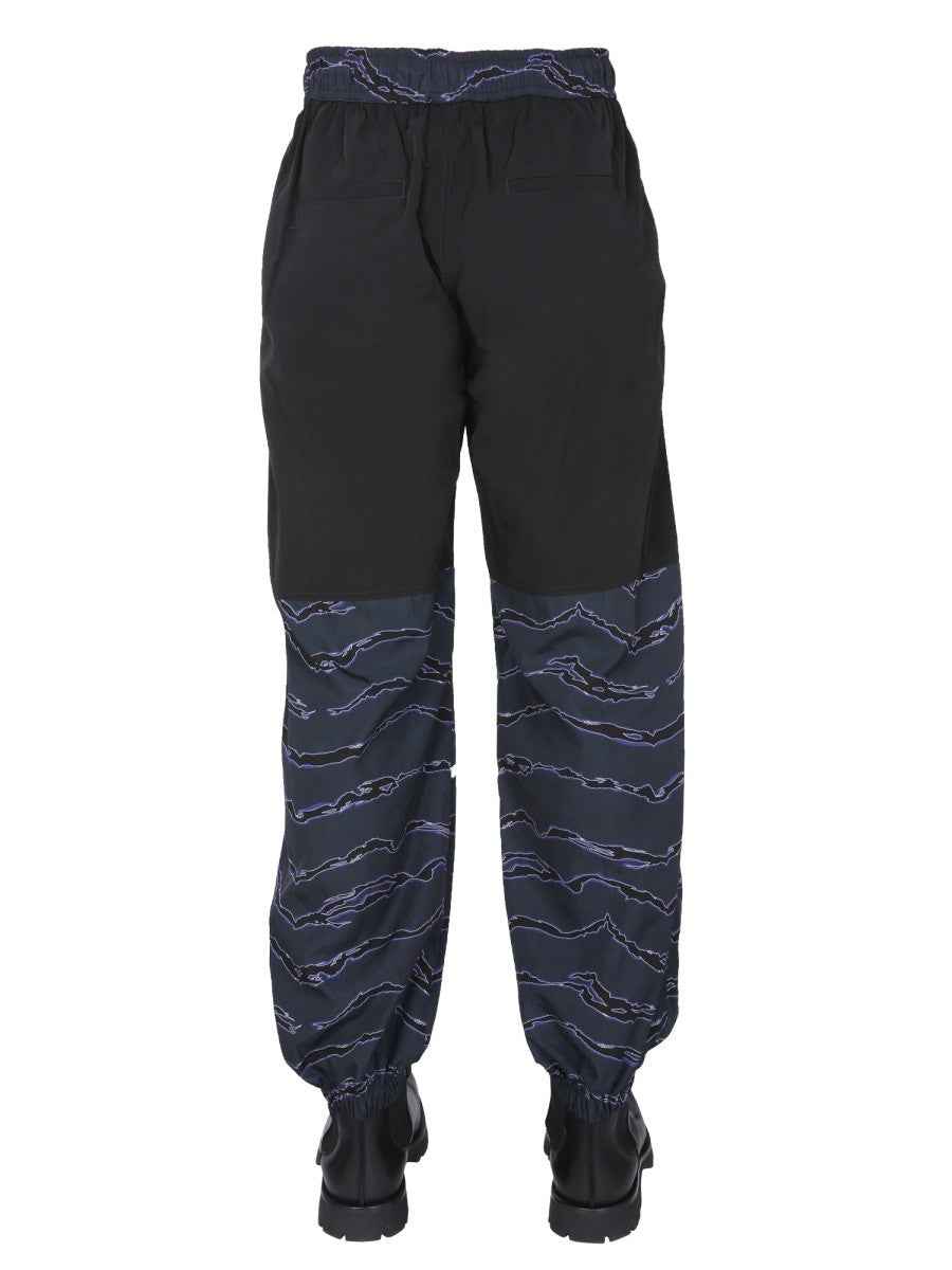 JOGGING PANTS WITH CAMOU PRINT
