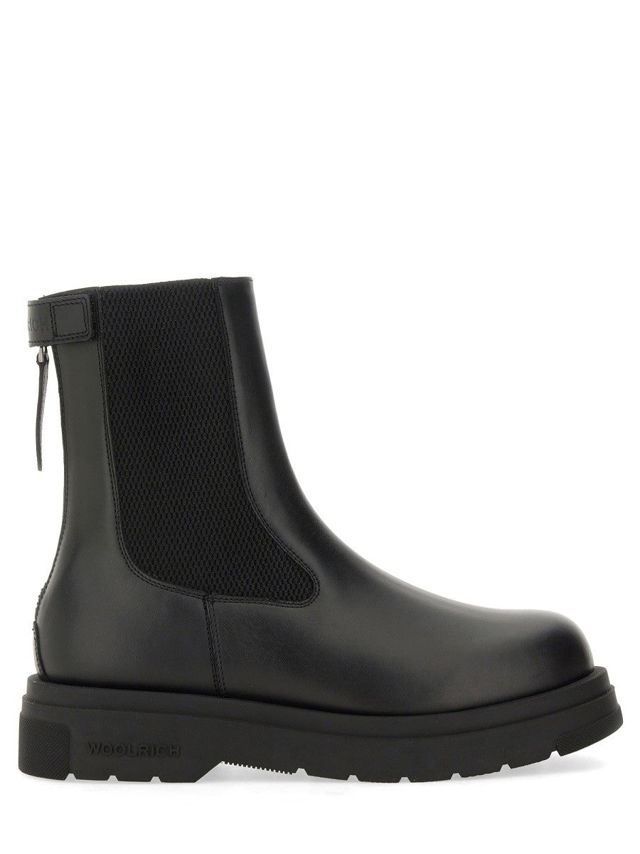 AMPHIBIENS EN CUIR