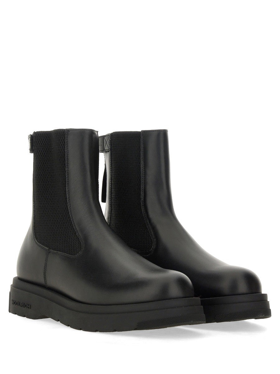 AMPHIBIENS EN CUIR