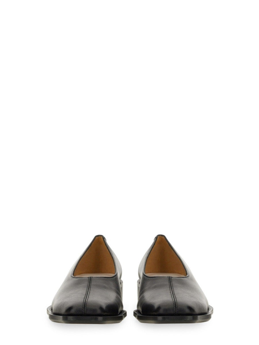 BALLERINE EN CUIR