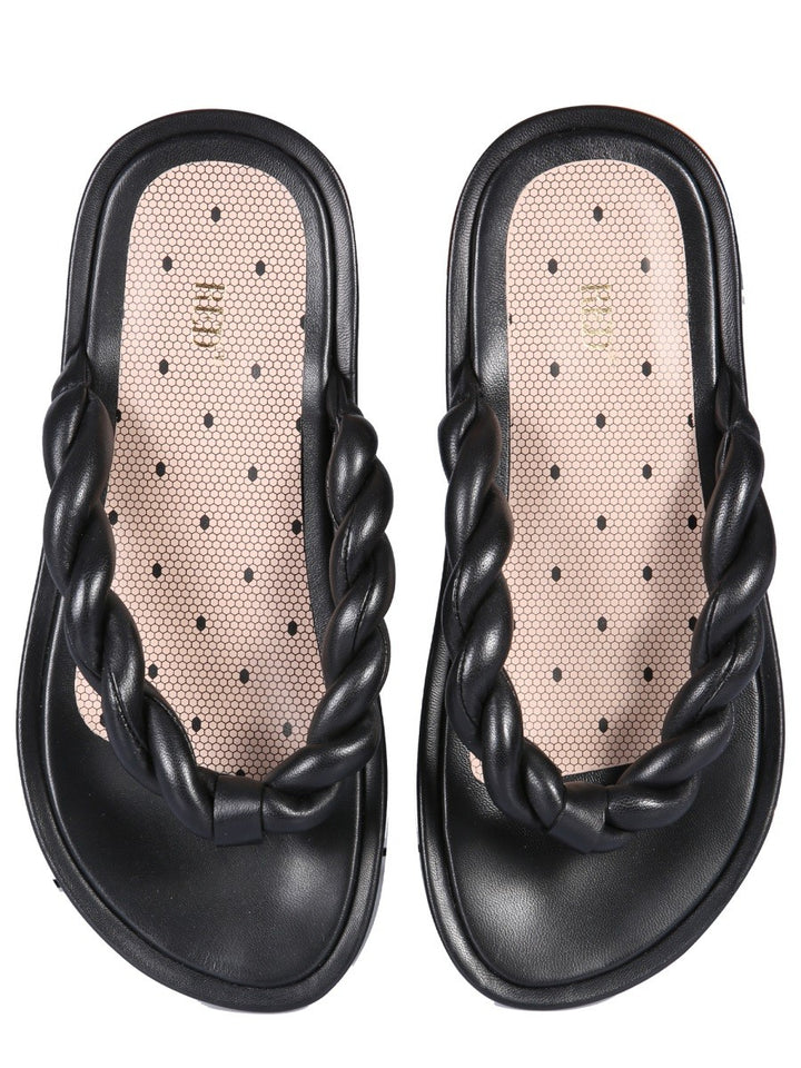 LEATHER SLIDE SANDALS | Basement 88