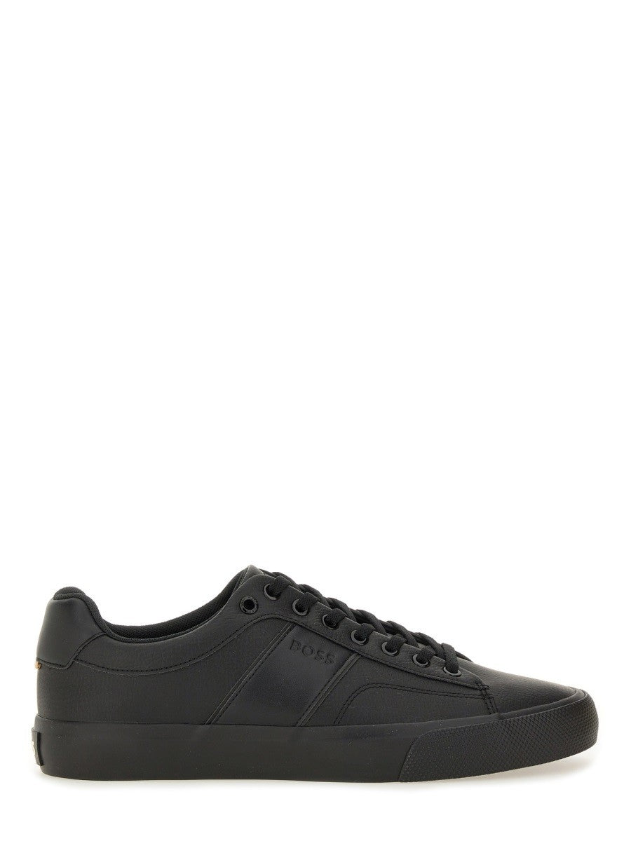 BASKETS EN CUIR