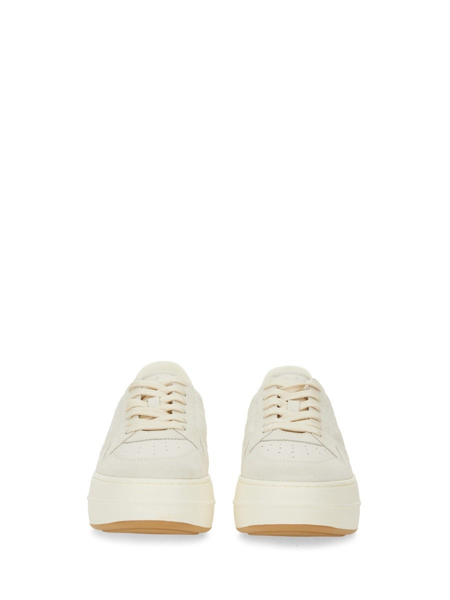 BASKETS EN CUIR