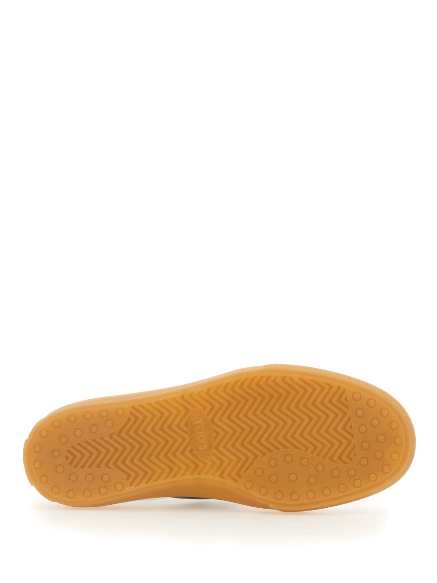 BASKETS EN CUIR