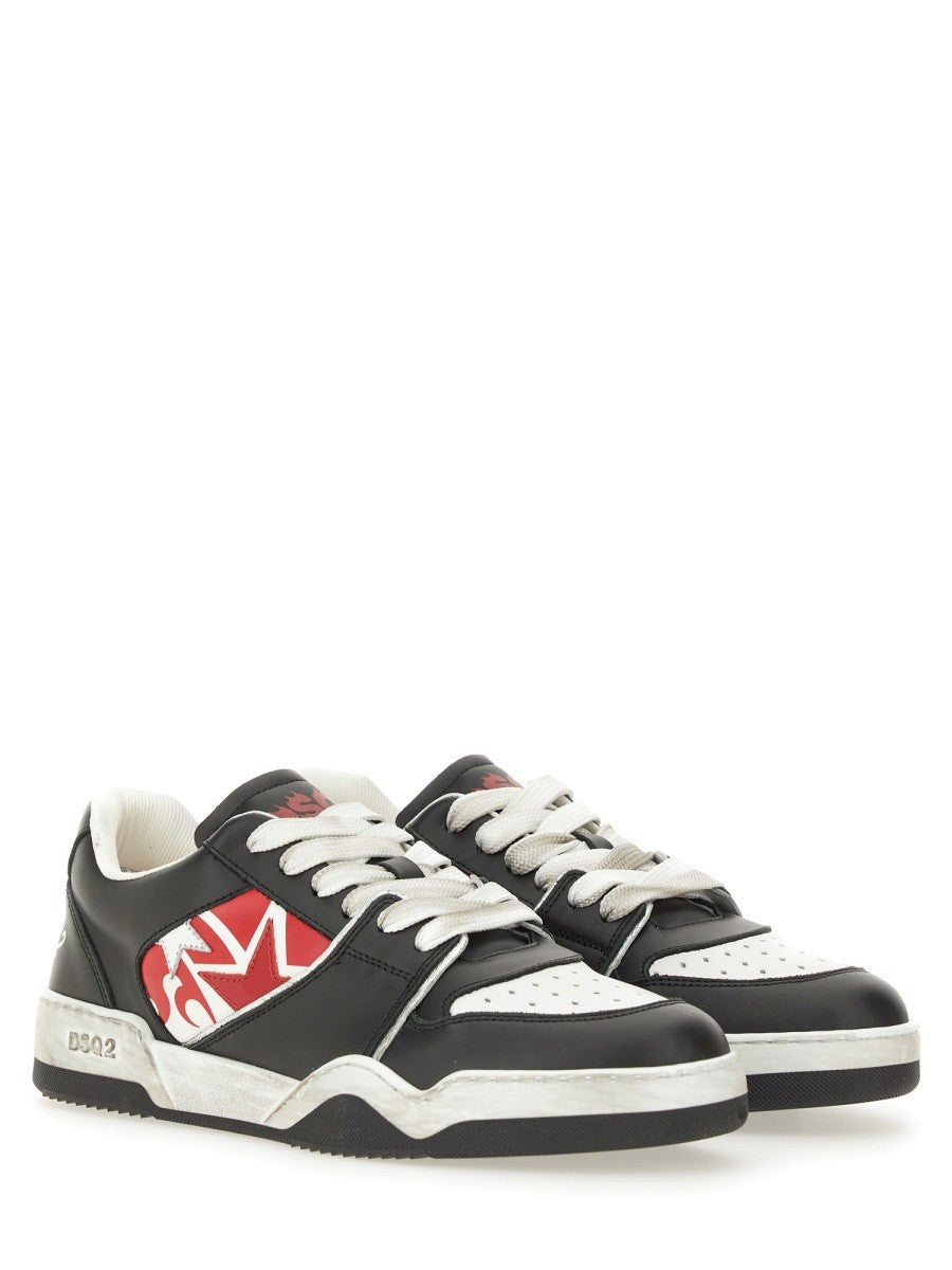 BASKETS EN CUIR