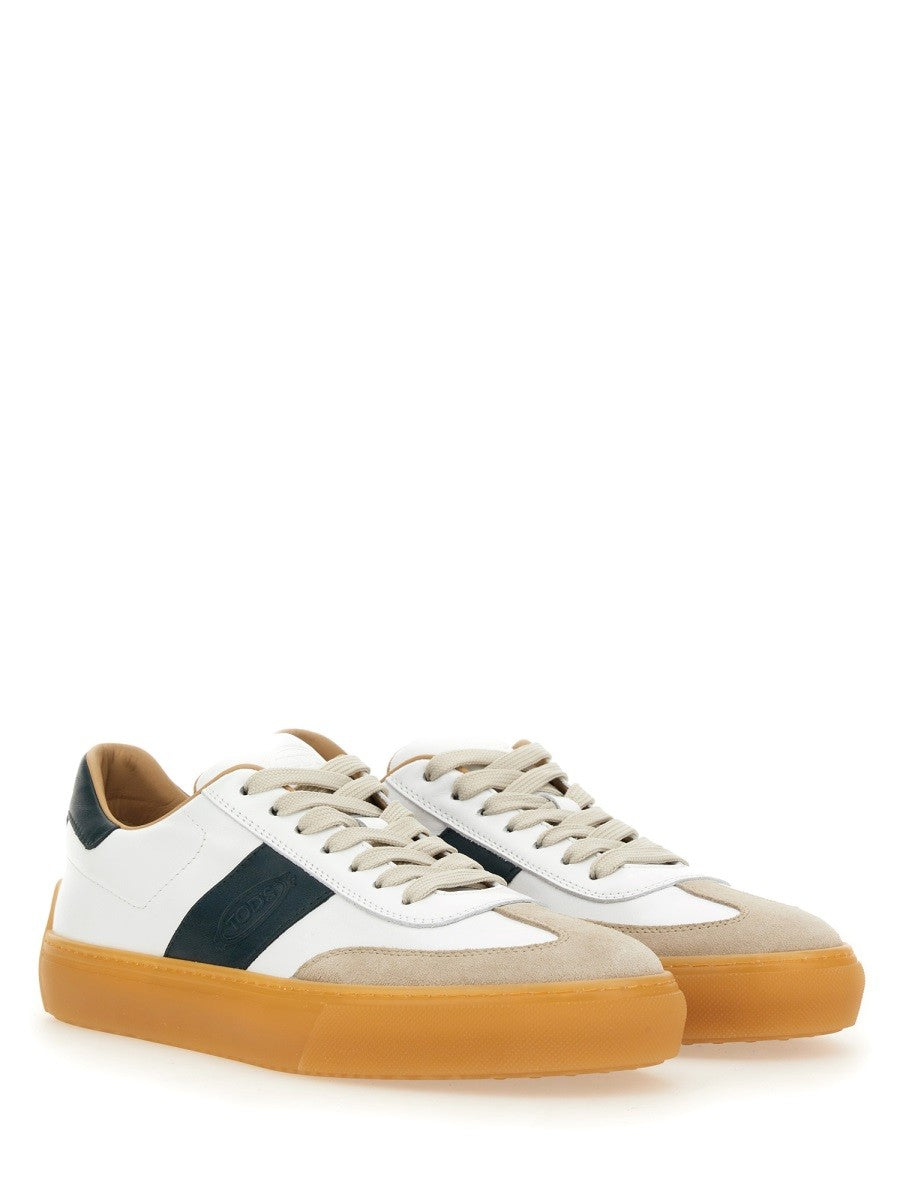 BASKETS EN CUIR