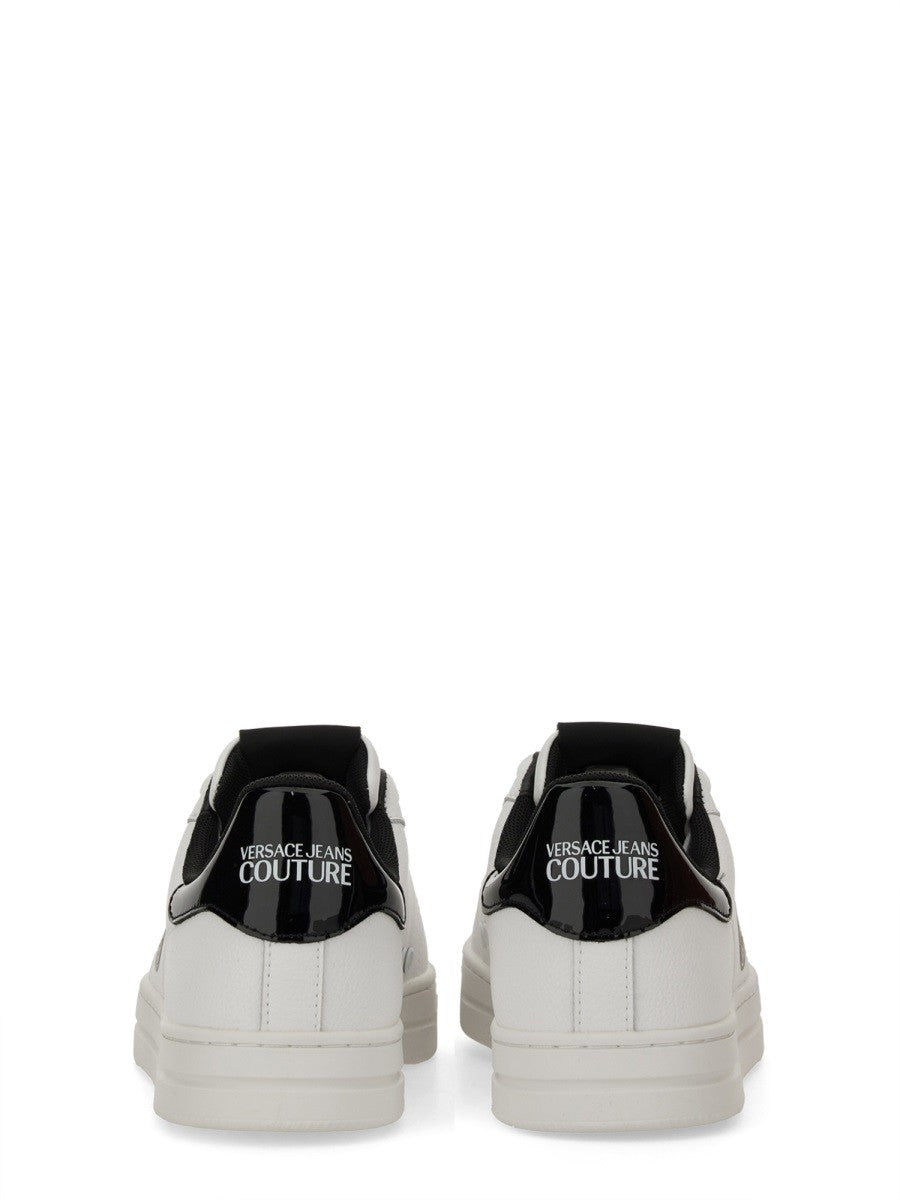 BASKETS EN CUIR