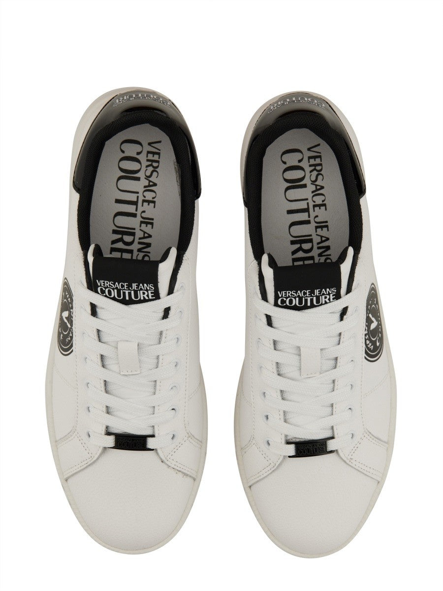BASKETS EN CUIR