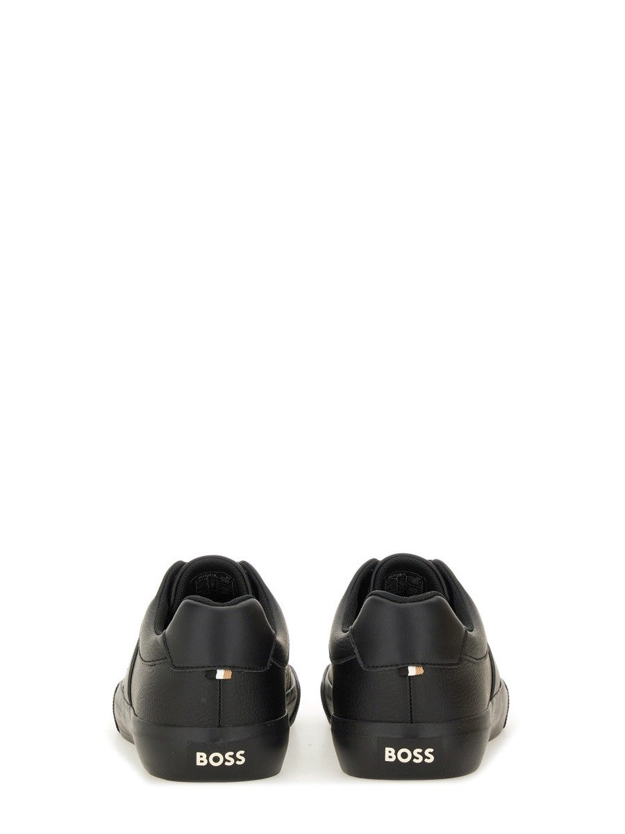 BASKETS EN CUIR