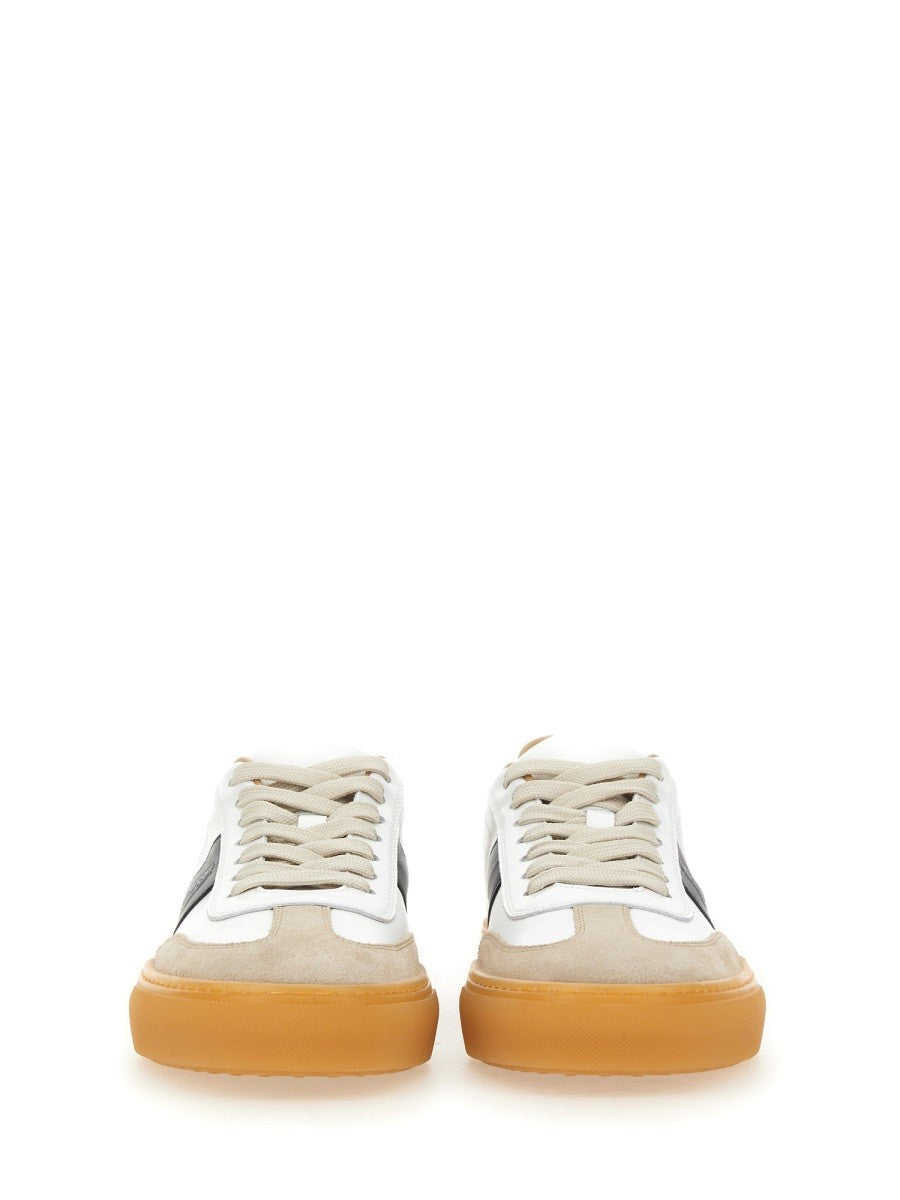 BASKETS EN CUIR