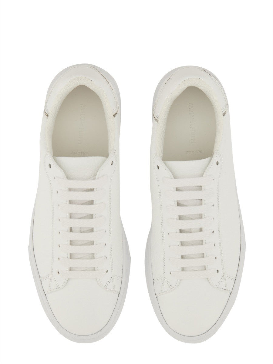 BASKETS EN CUIR