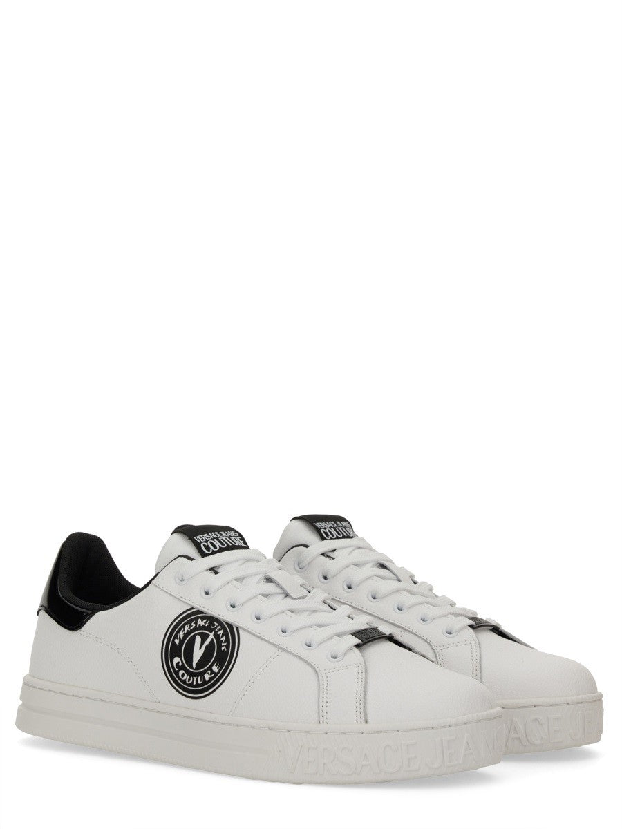 BASKETS EN CUIR
