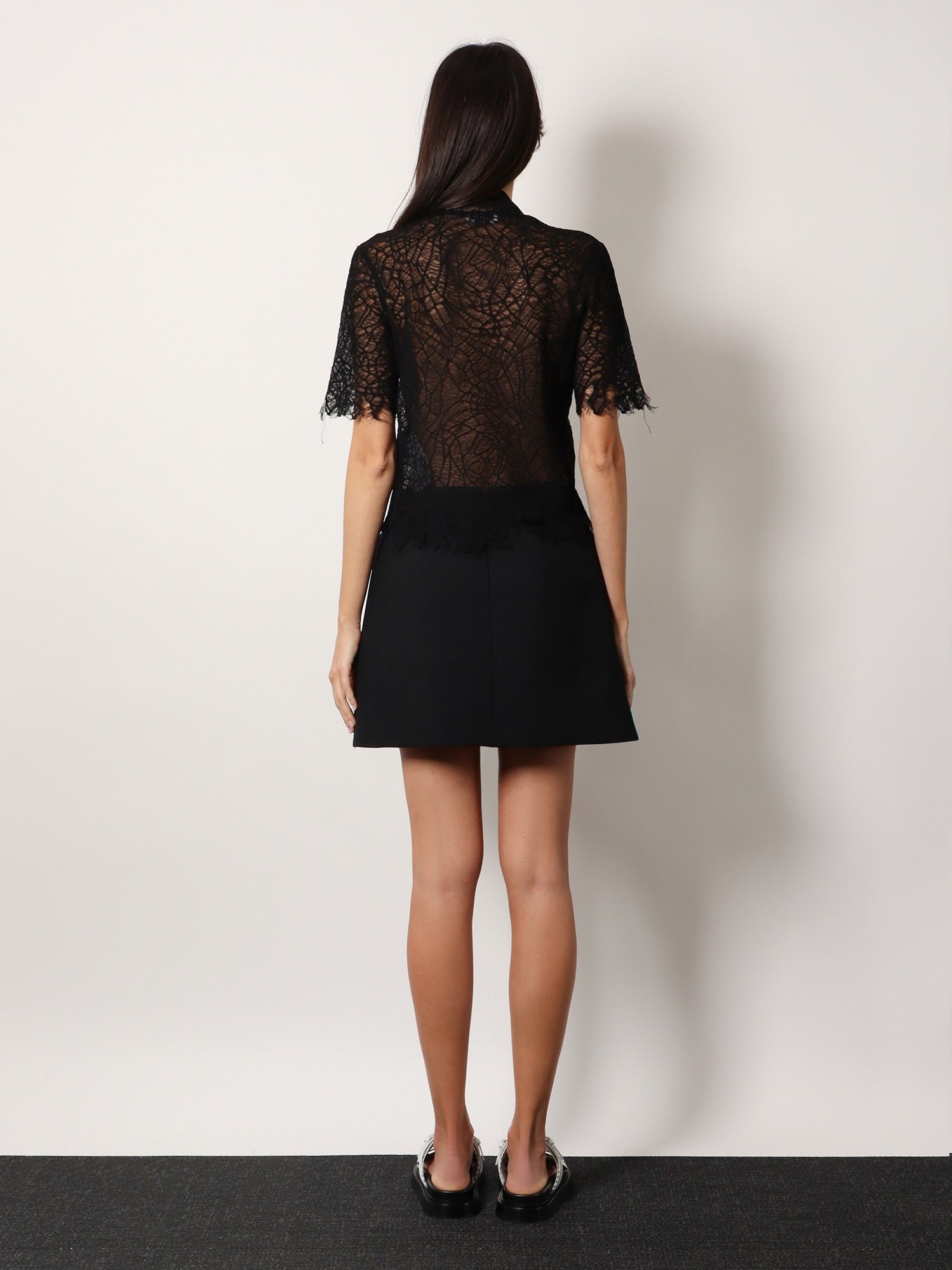Mini lenght wool skirt