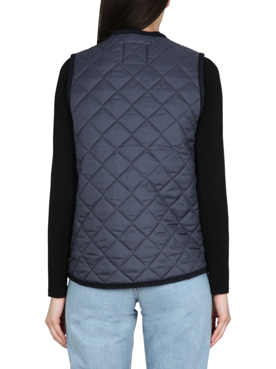 GILET EN NYLON.