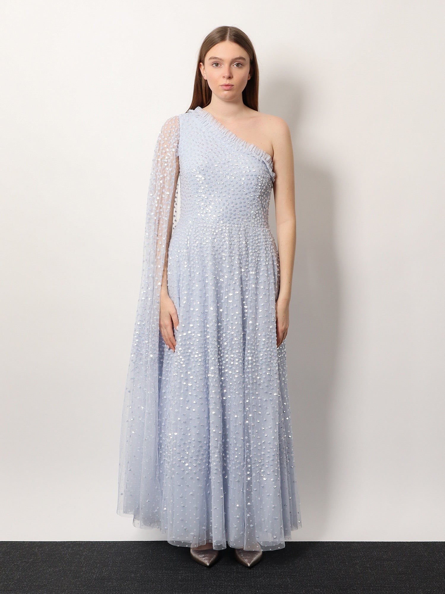 One-shoulder long dress with sequins
