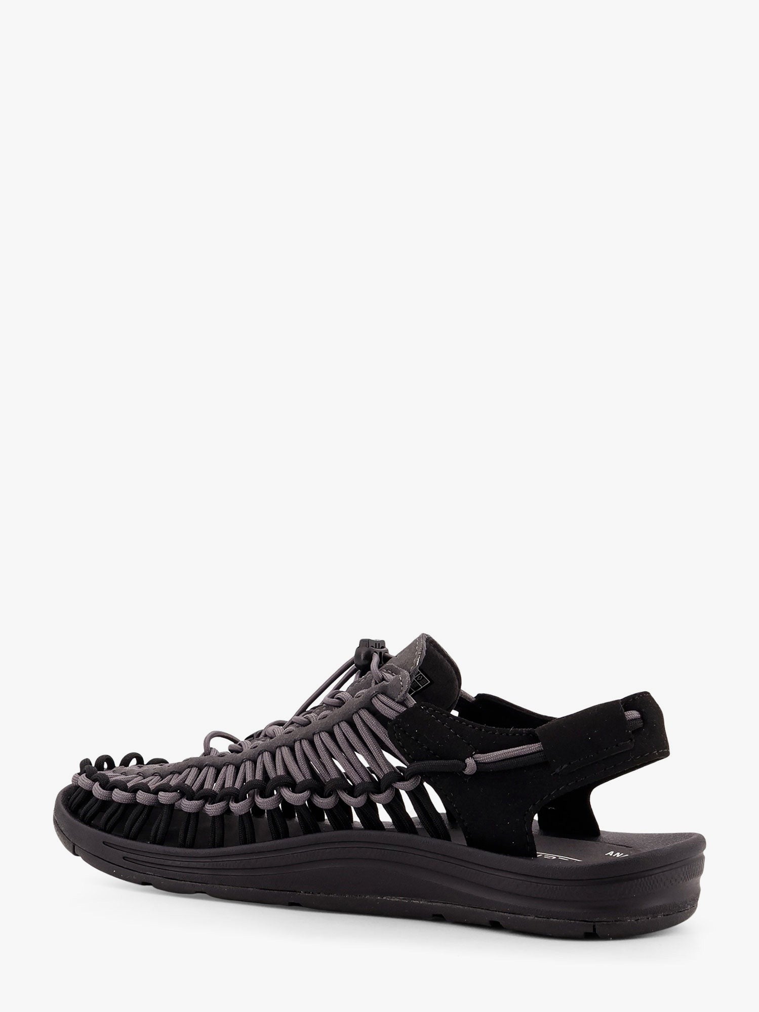 Open-air uneek sneakers