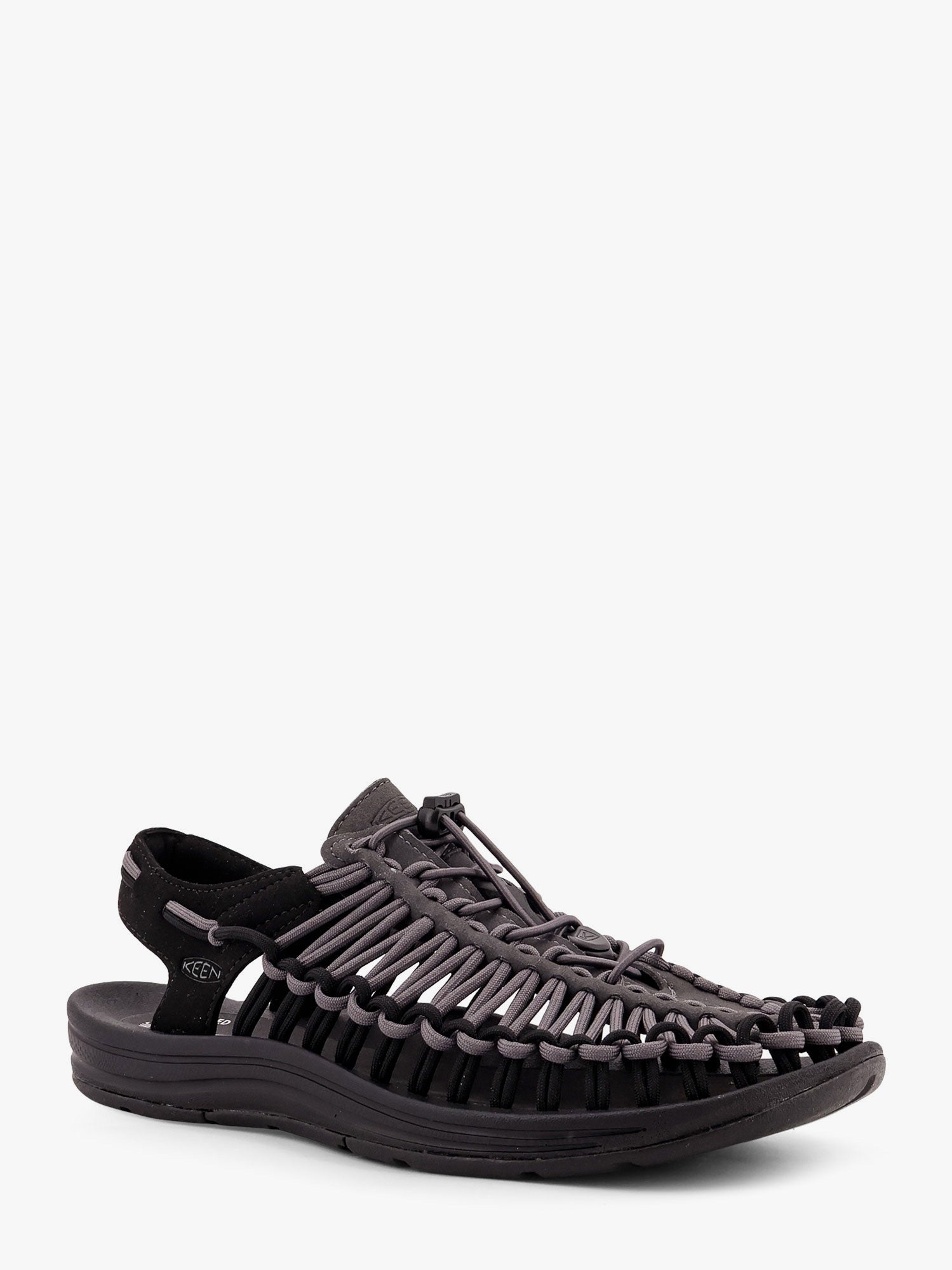 Open-air uneek sneakers